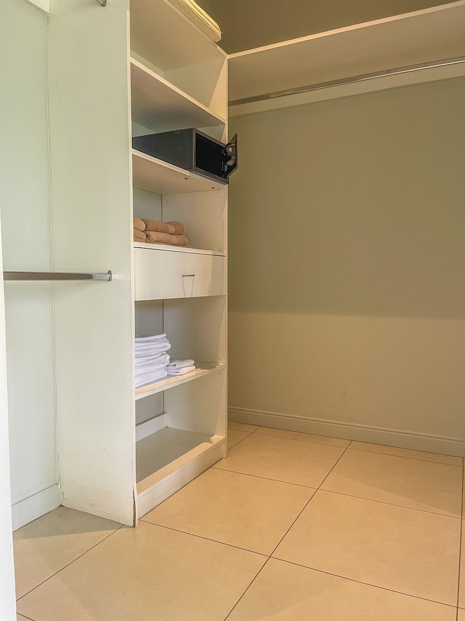 Closet del cuarto principal