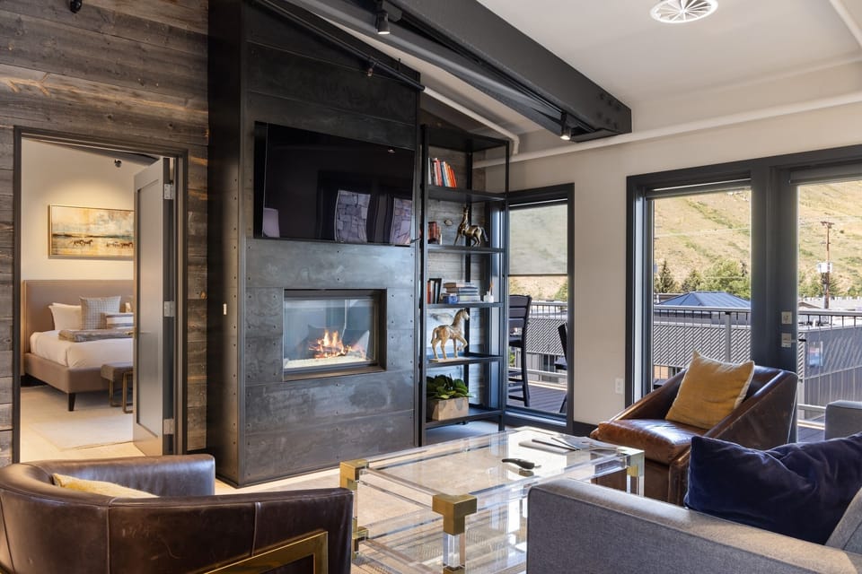 LIving Room with Fireplace