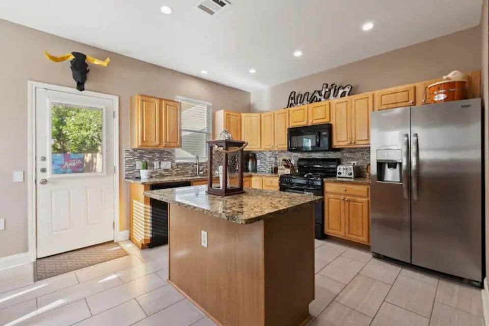 Get TWO fully stocked kitchens, 1 in each side of the duplex - cook like a chef!