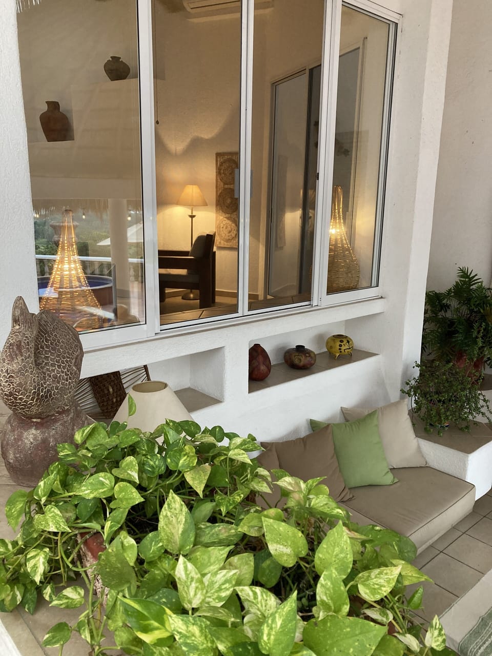 Outdoor living area - looking into indoor living area