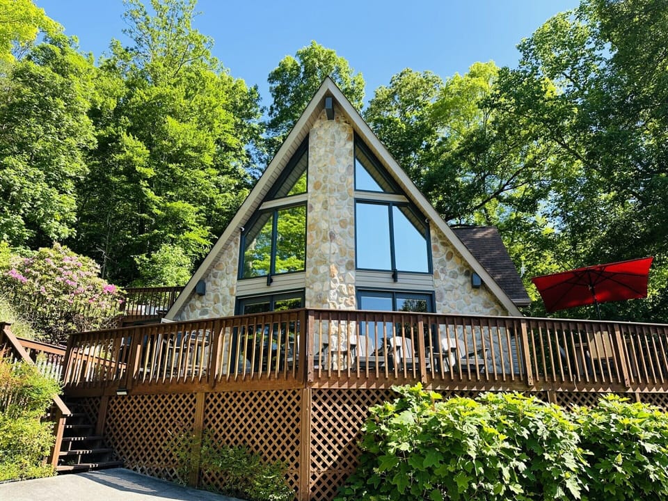 Summer at The Haven Norris Lake!  Fully wrap around front deck to take in views!