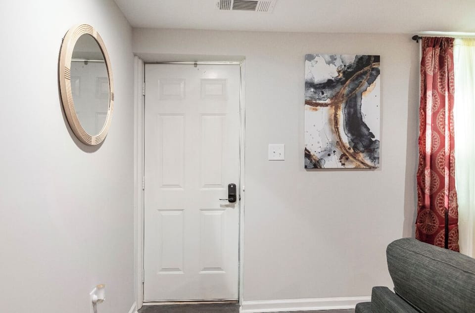 Lower level entrance 