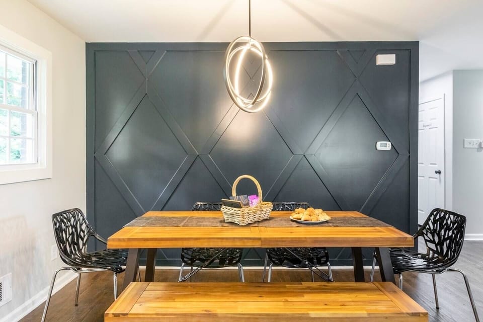 Photo Worthy Dining Room Area