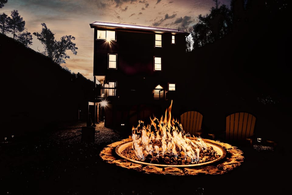 Firepit for six! Enjoy the sounds of the creek and a warm fire to relax by.