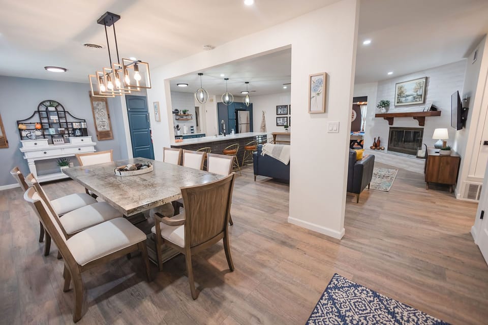 Fantastic place to gather around the dinning table or 12-foot island.