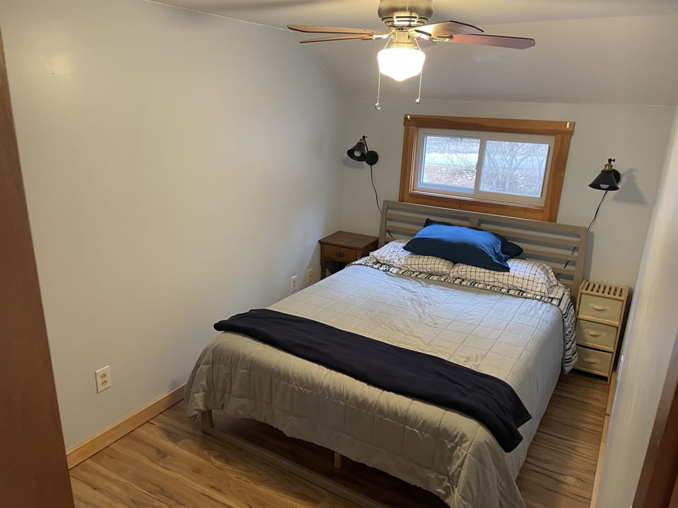 Queen bedroom