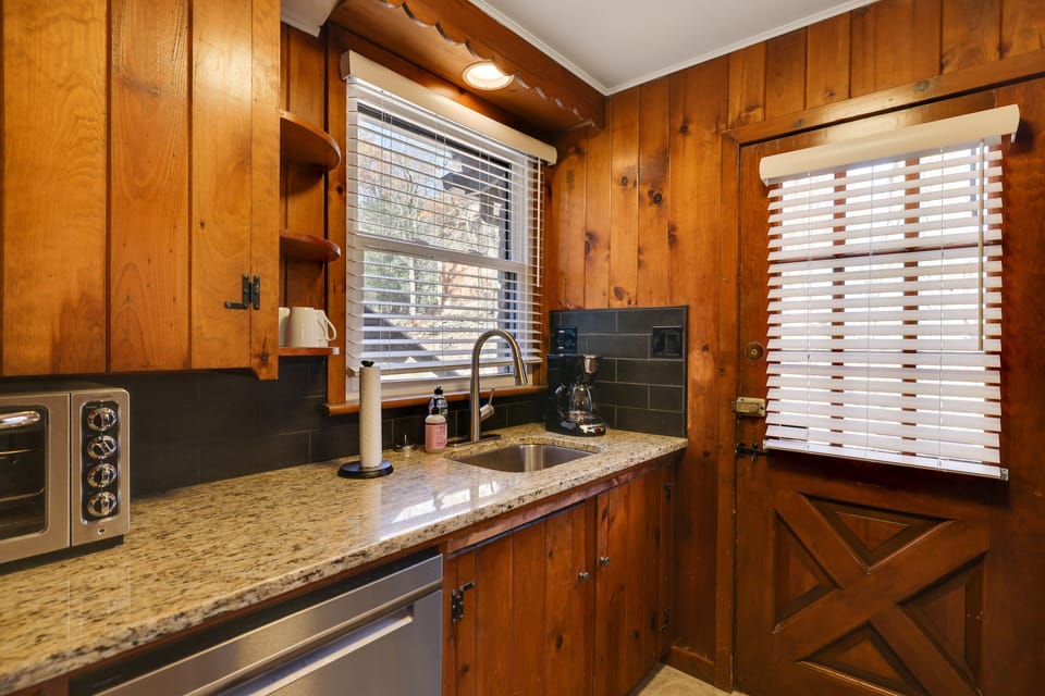Fully equipped kitchen to cook meals for your friends and family