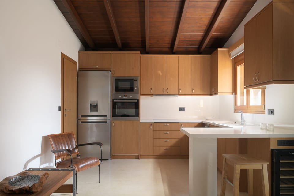 The home is equipped with a kitchen, with anything for a self-catering stay.