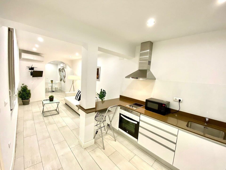 Close-up of the kitchen and living-dining room
