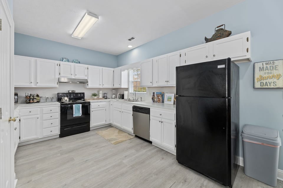 Experience the convenience of a fully equipped kitchen