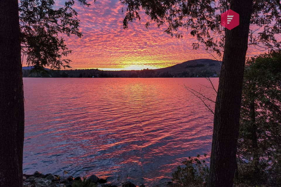 A sweet October sunset at Aux Berges du Pont Suspendu :0