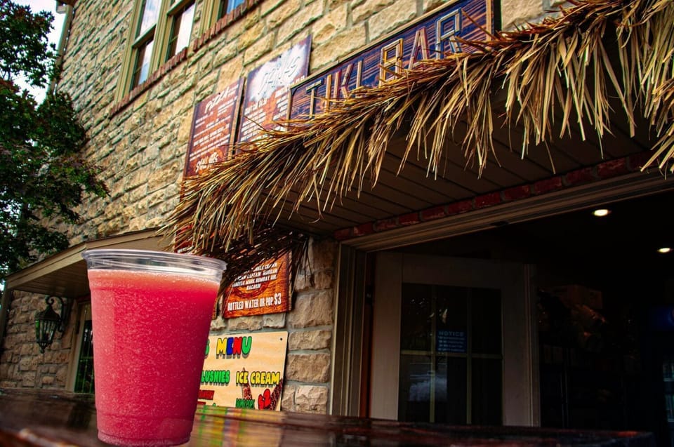 Tiki bar by the pools is open 11am to 10 pm seasonally. 