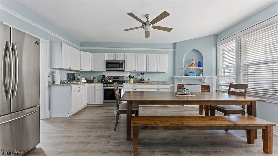 1st Floor-Kitchen & Dining Area