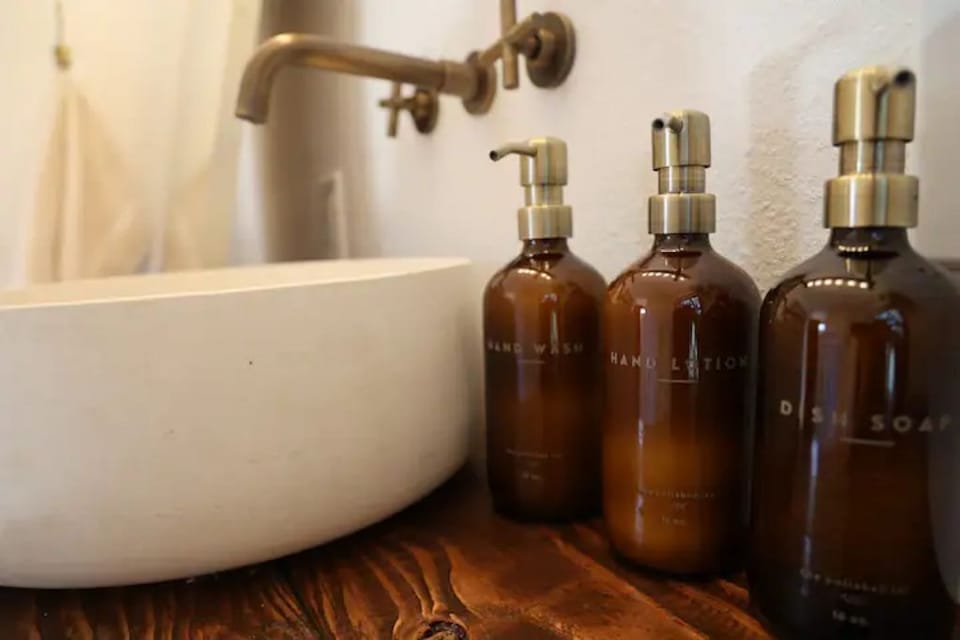 Bathroom amenities