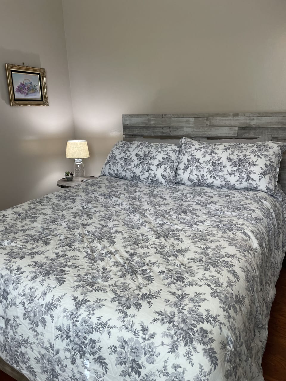 Queen Bedroom