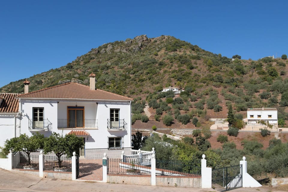 Surrounded by nature yet only 5 minutes' walk from some bars/restaurants.