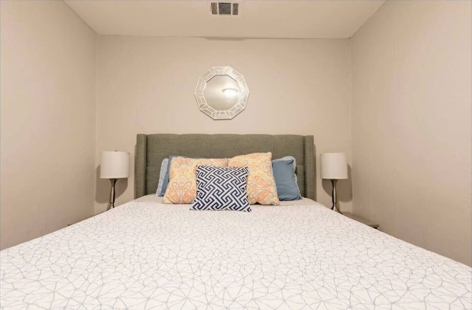 Bedroom: (1) Queen bed with all pillows, linens and blankets as well as a ROKU Smart TV