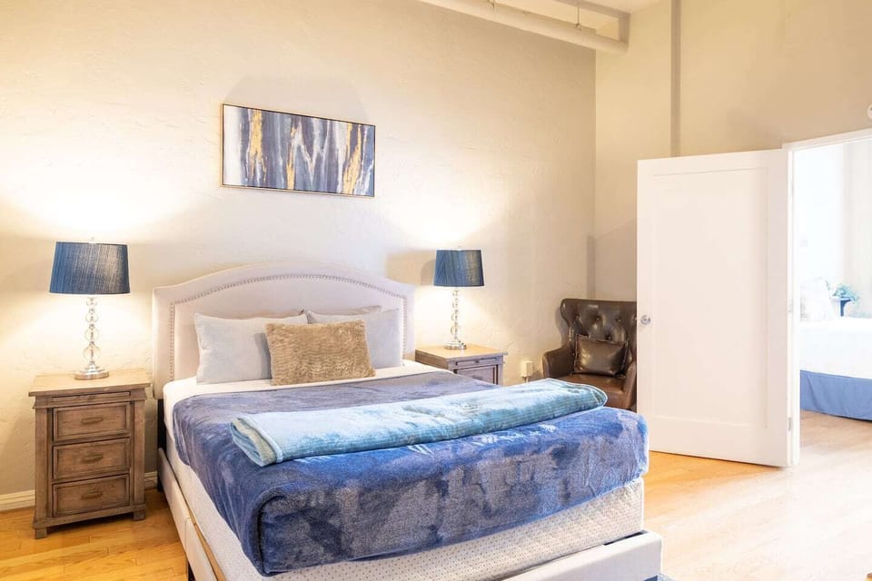 Bedroom: Includes (1) Queen bed with all pillows, linens and blankets as well a 40 inch ROKU Smart TV