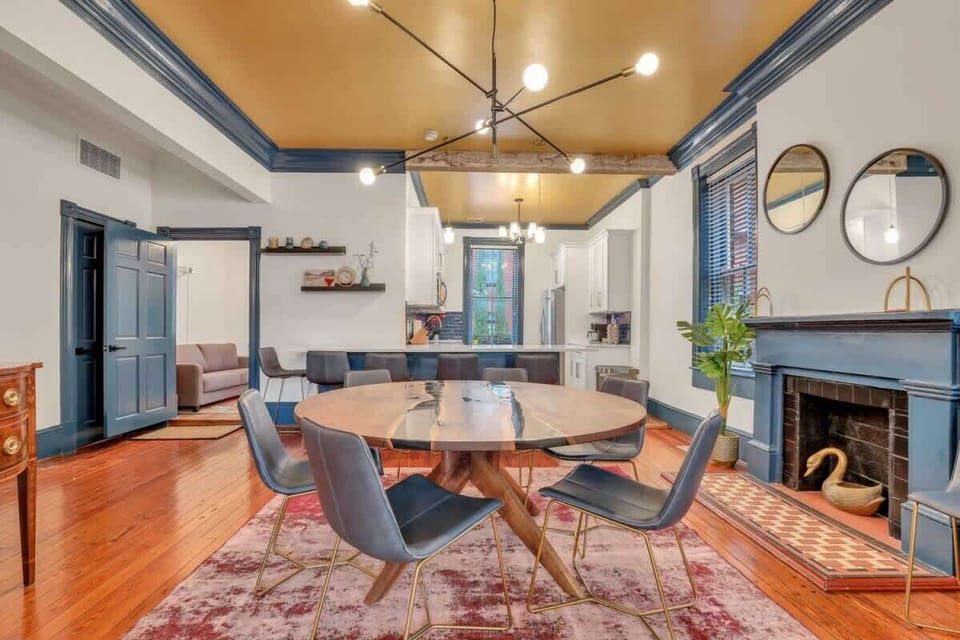 A view of the dining room!