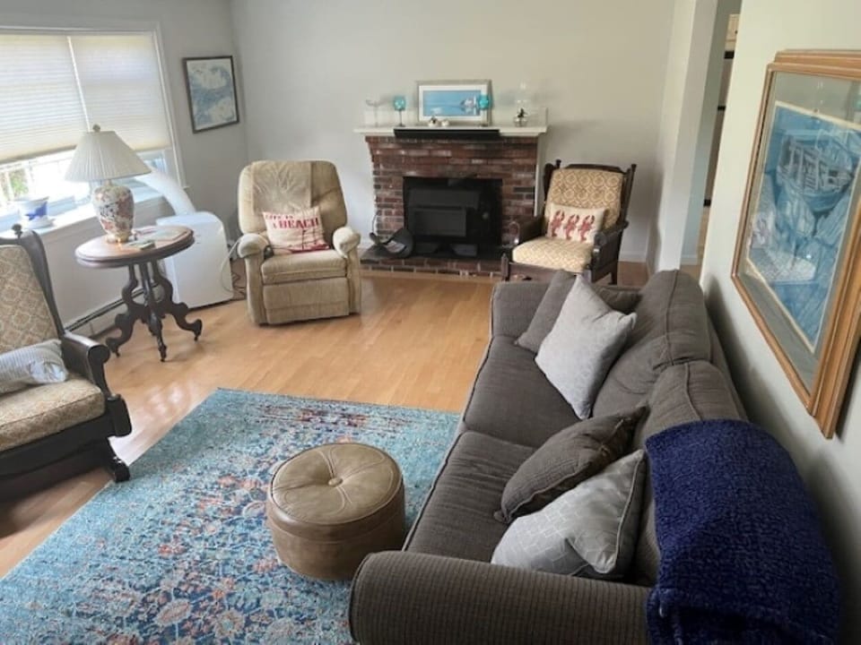 Living Room.
