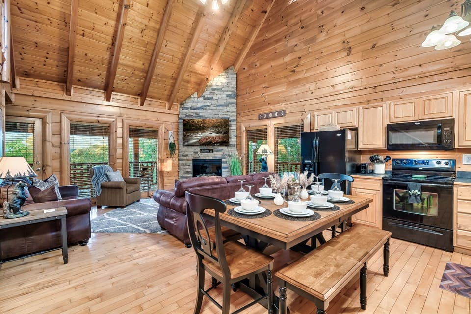 Dining Table for 8 Guests 