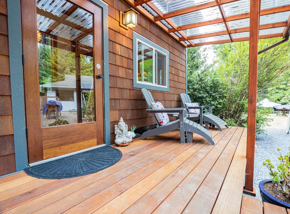 Porch sittin !