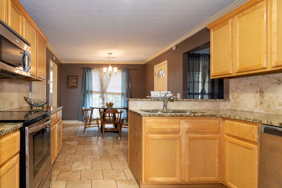 Clean kitchen