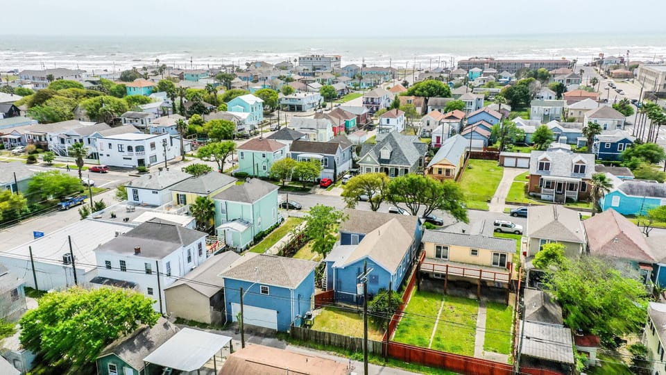 Explore vibrant Galveston right at your door!