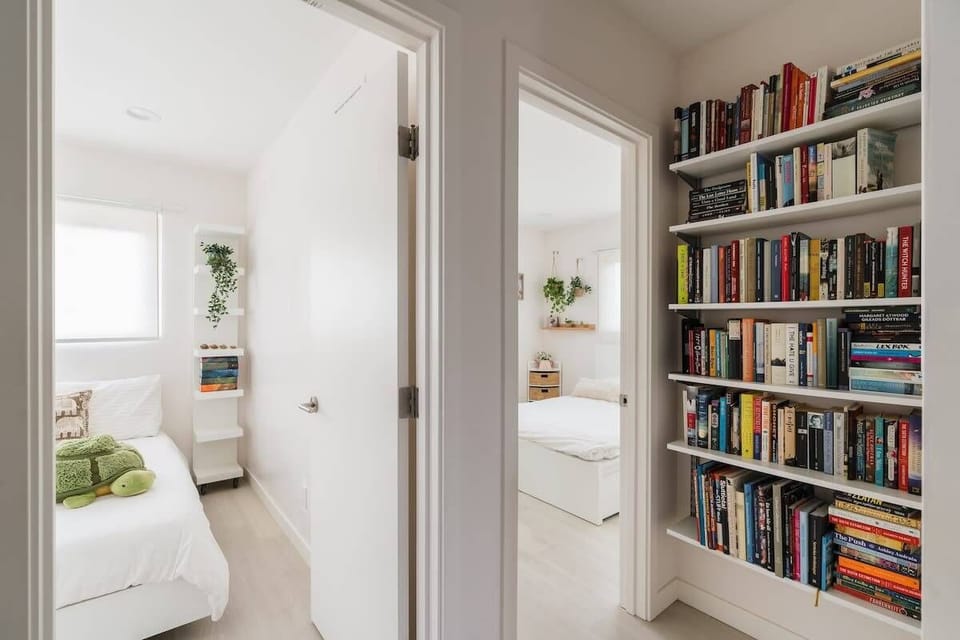 Hallway | Mini-Library