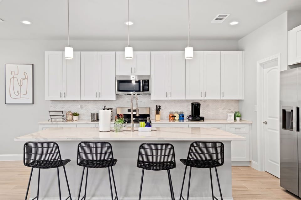 Full size kitchen provides everything you could need to make your favorite meals