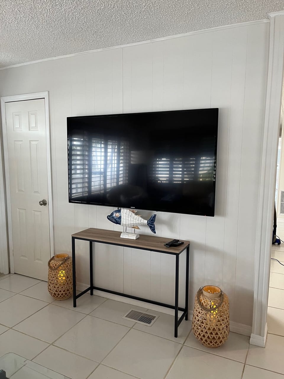 Family/Living Room TV