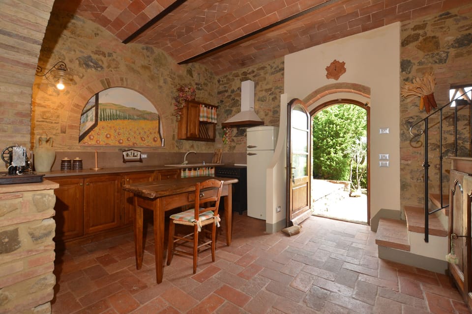 The kitchen corner with exit for the private garden