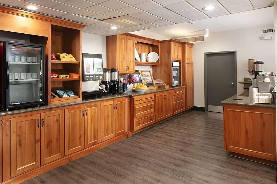 Fuel up with a spacious breakfast counter and convenient refreshments.