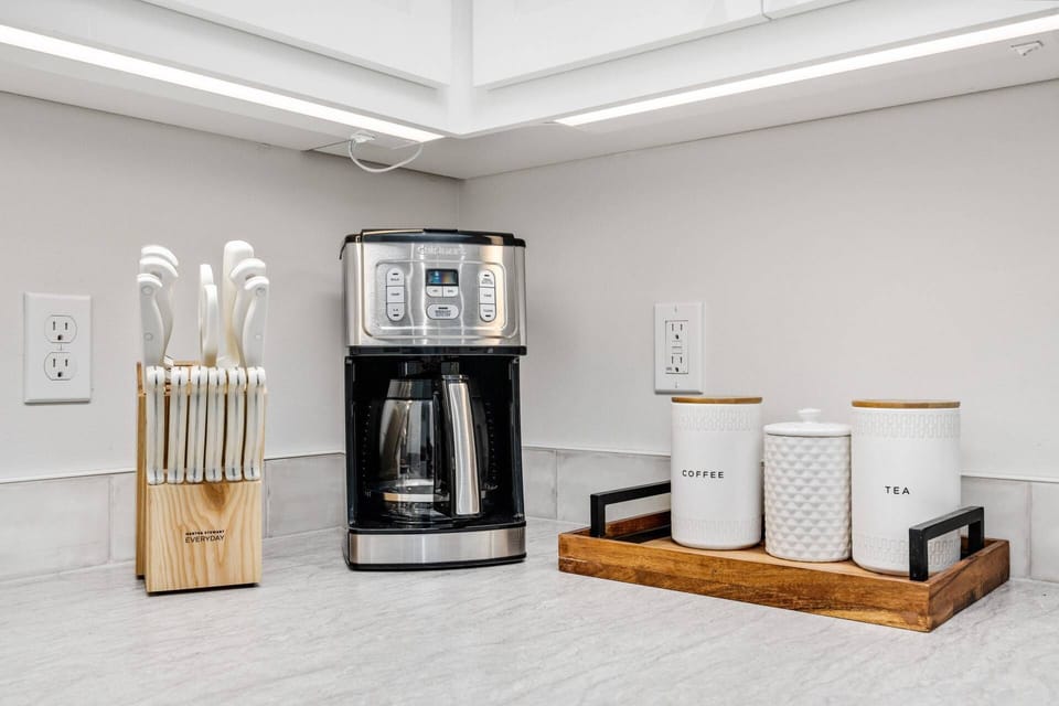 Coffee lovers are in luck as this rental provides coffee. There are also cute cafes a short distance away.