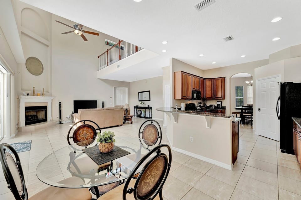 Breakfast Nook