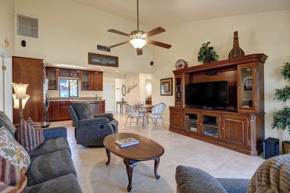 LIVING SPACE CONTINUED.jpg mls