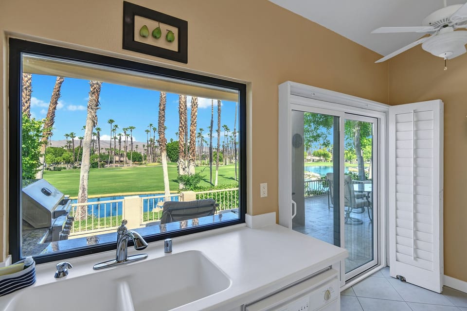 KITCHEN VIEW.jpg mls