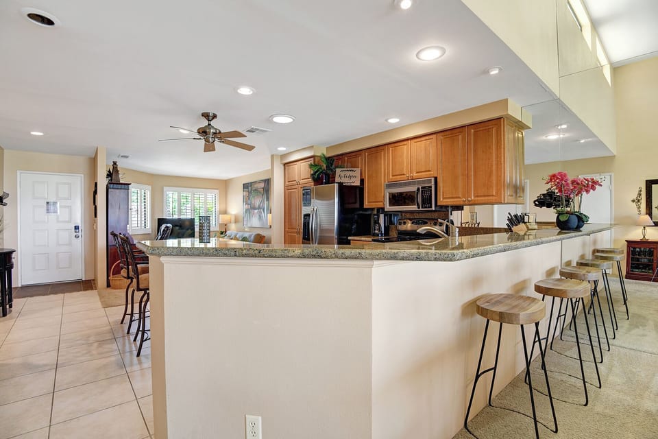 KITCHEN BAR TOP.jpg mls
