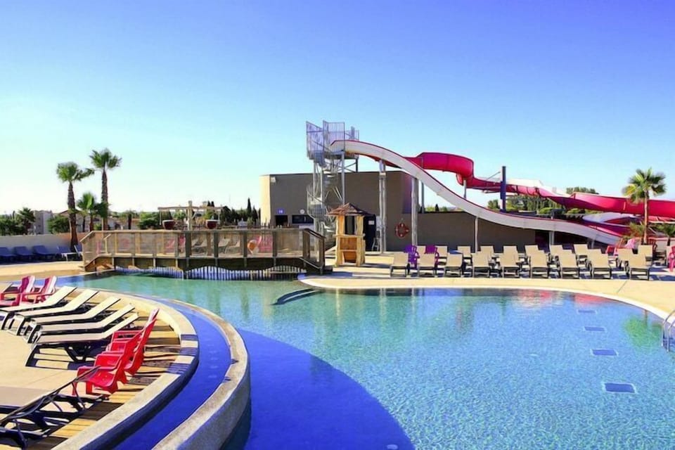 Holiday Home Swimming Pool