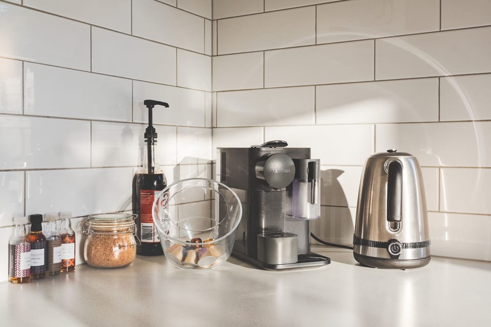 Nespresso coffee machine (capsules provided) and a kettle for your convenience 