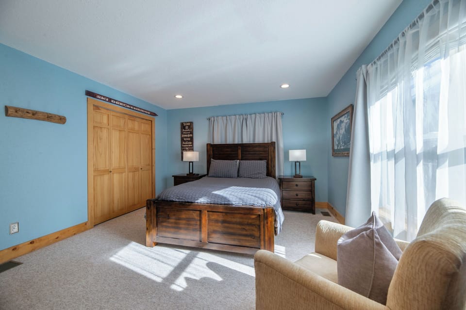 Bedroom 2 with Roku Streaming TV and En Suite Bath