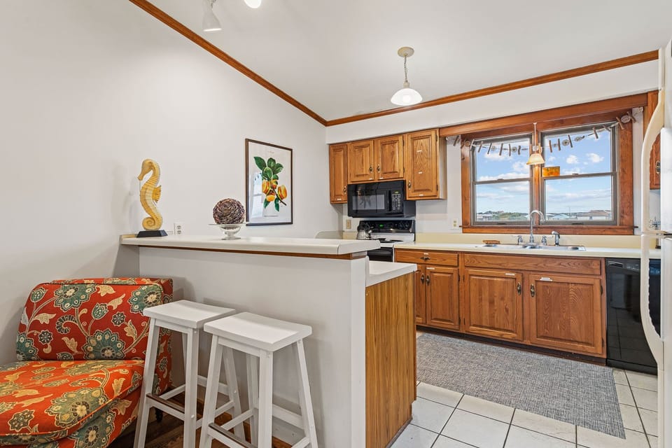 Kitchen with Bar Stool Seating