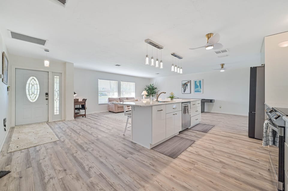 Tortuga - This new remodeled pool home features a spacious open floorplan