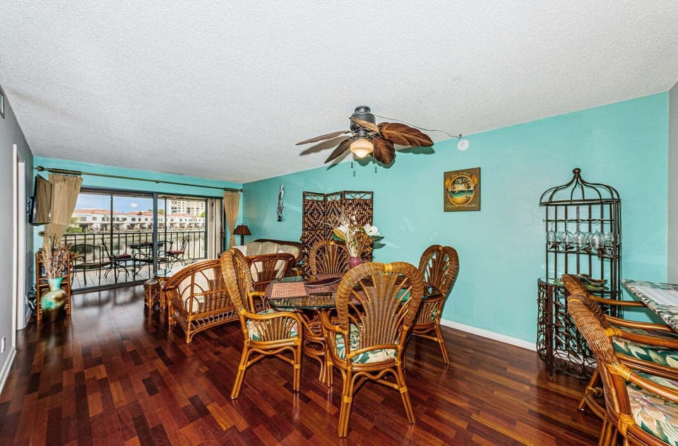 Dining Room-Living Room