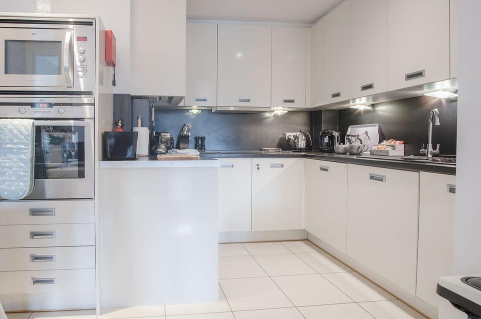 Minarvon - 2 Bedroom Apartment - Saundersfoot (12537)