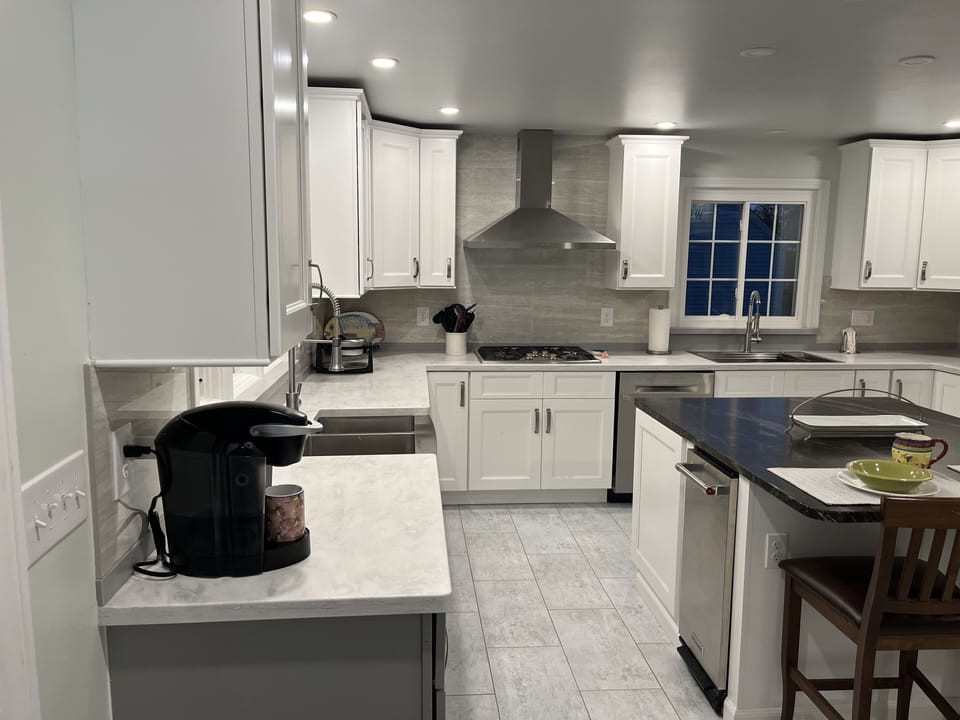 Keurig and Drip Coffee Makers / Trash Compactor
