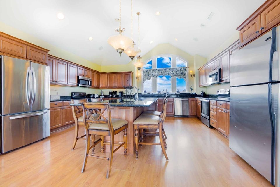 Surf-Or-Sound-Realty-1075-Walkin-On-Sunshine-Kitchen-01