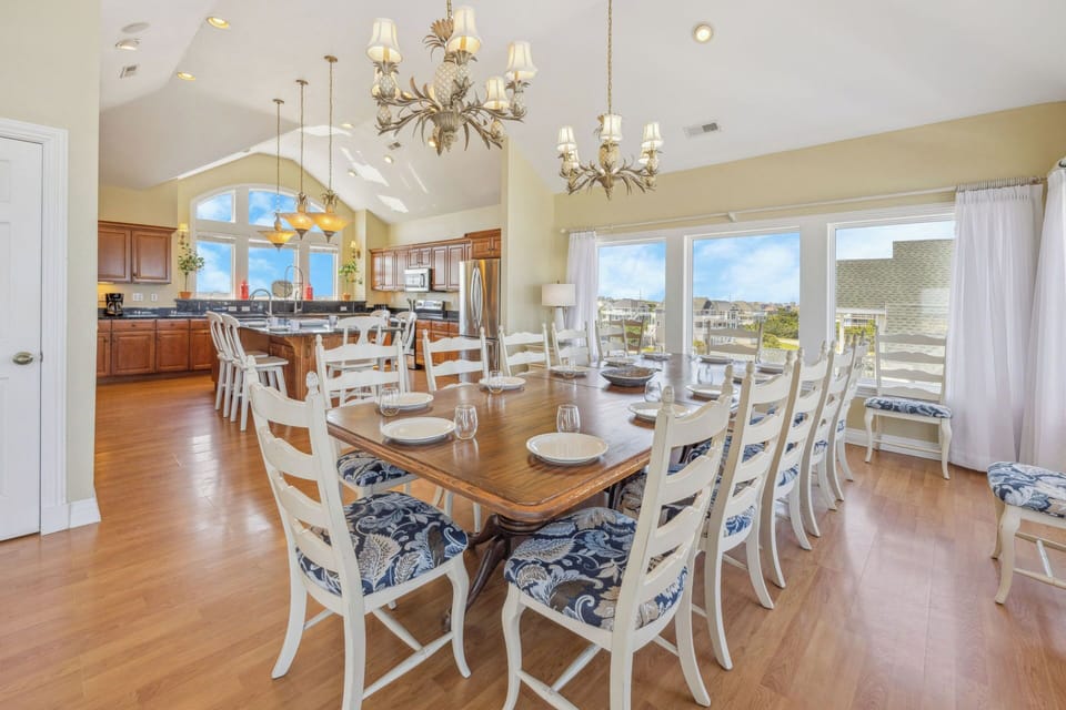 Surf or Sound Realty - 1074 - Pura Vida - Dining Area -2