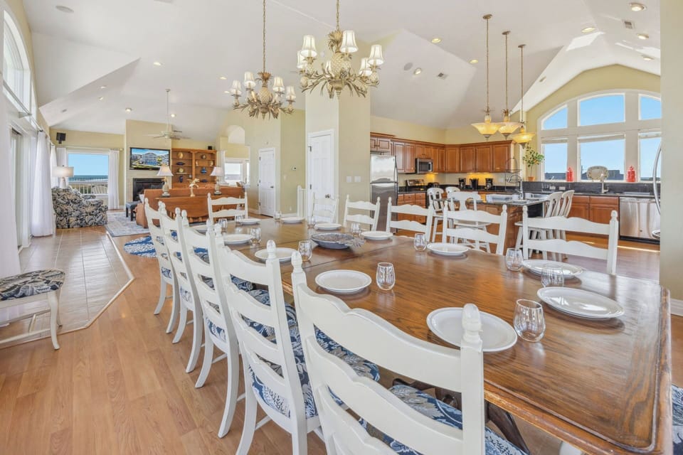 Surf or Sound Realty - 1074 - Pura Vida - Dining Area -3
