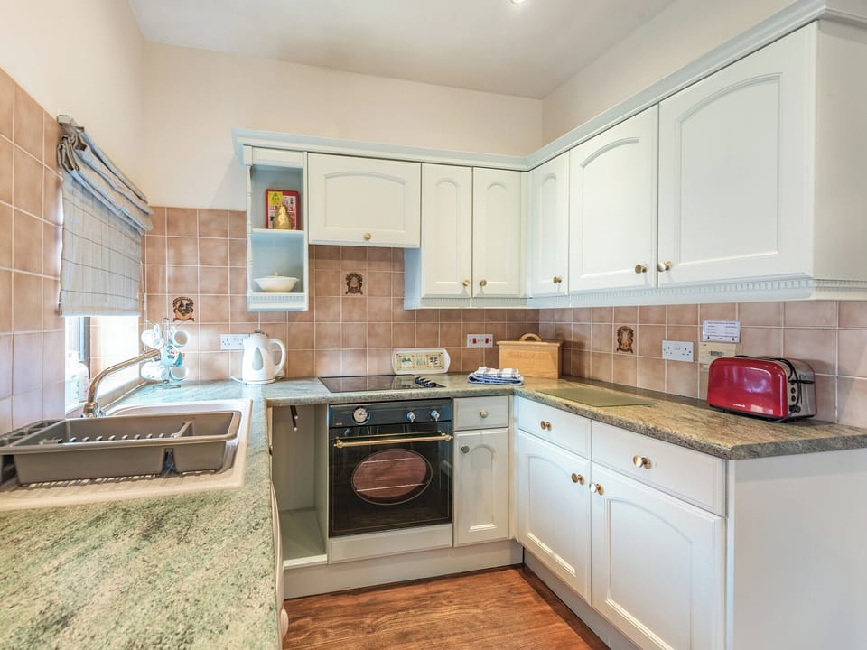 Kitchen | Shire Horse Barn - Poachers Hideaway, Belchford